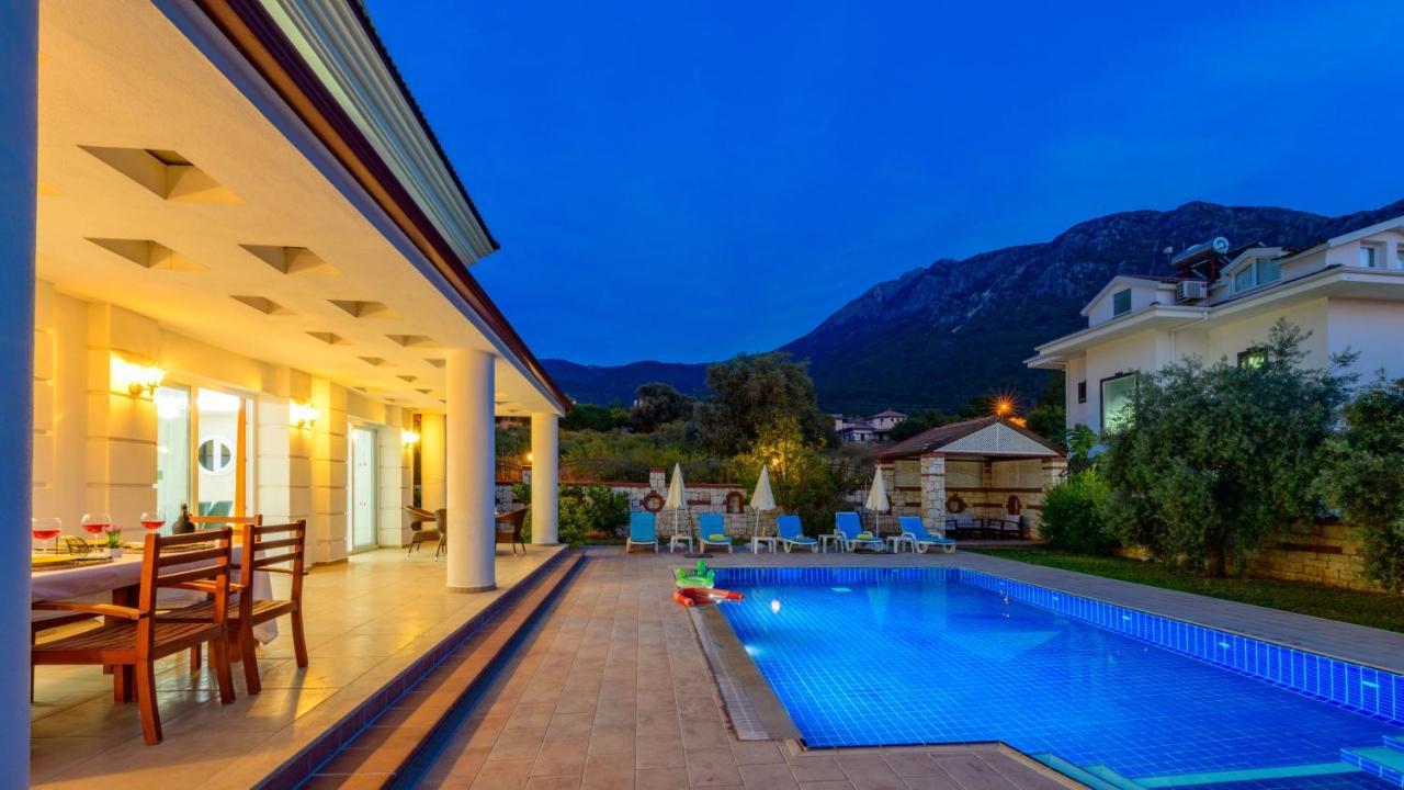 Musa - 5 Bedroom Holiday Villa In Hisaronu 费特希耶 外观 照片
